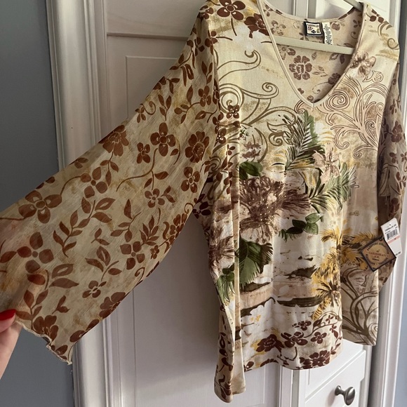 NWT Woman’s 2x Caribbean Joe top. $19 - Picture 2 of 7